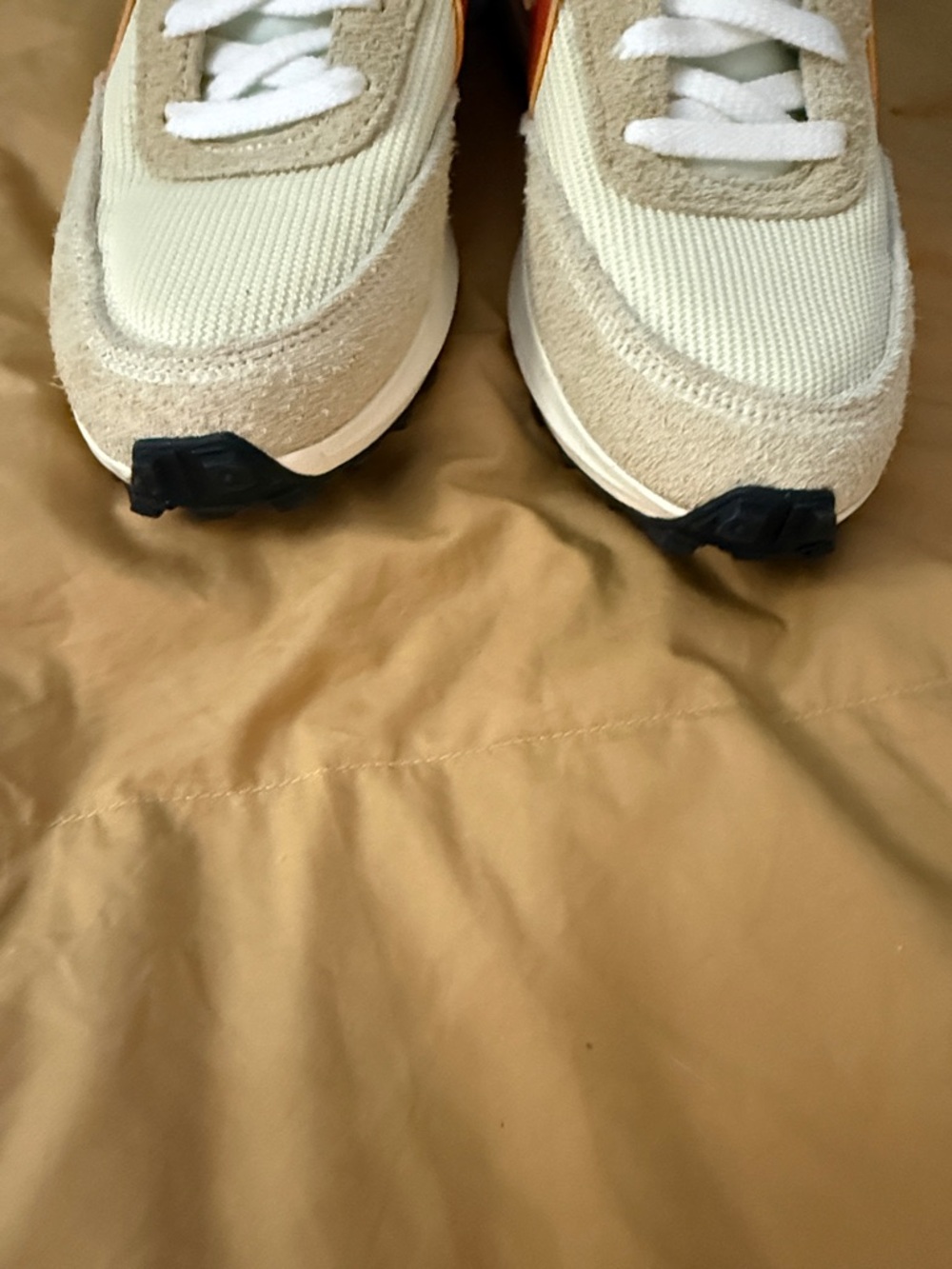 Nike Cream & Orange Retro Waffle Runners - Picture 4 of 6